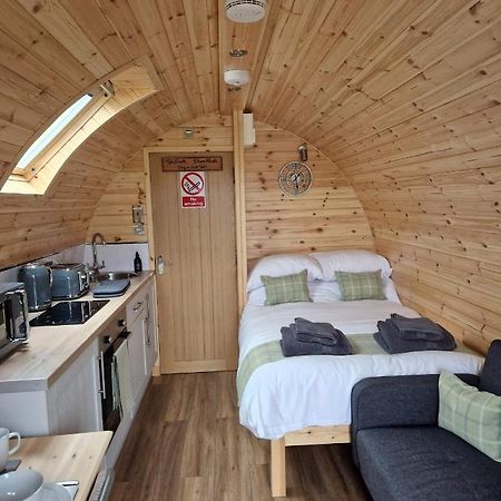 Villa Loch An Eilean Pod Isle Of South Uist Pollachara Esterno foto