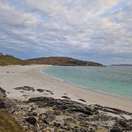 Villa Loch An Eilean Pod Isle Of South Uist Pollachara Esterno foto