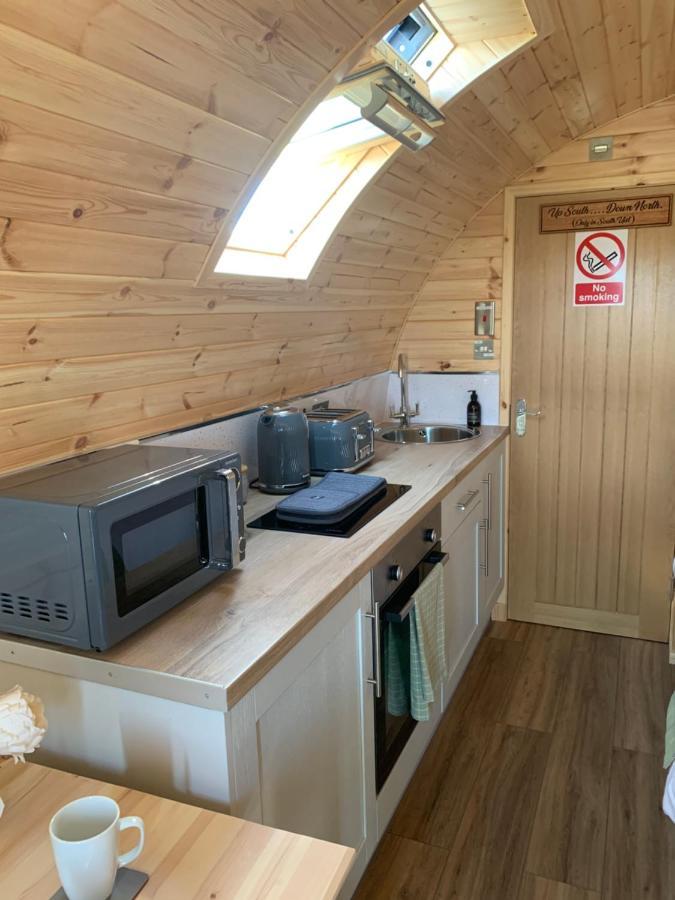 Villa Loch An Eilean Pod Isle Of South Uist Pollachara Esterno foto