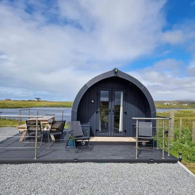 Villa Loch An Eilean Pod Isle Of South Uist Pollachara Esterno foto