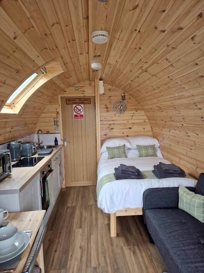 Villa Loch An Eilean Pod Isle Of South Uist Pollachara Esterno foto