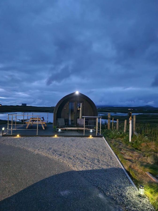 Villa Loch An Eilean Pod Isle Of South Uist Pollachara Esterno foto