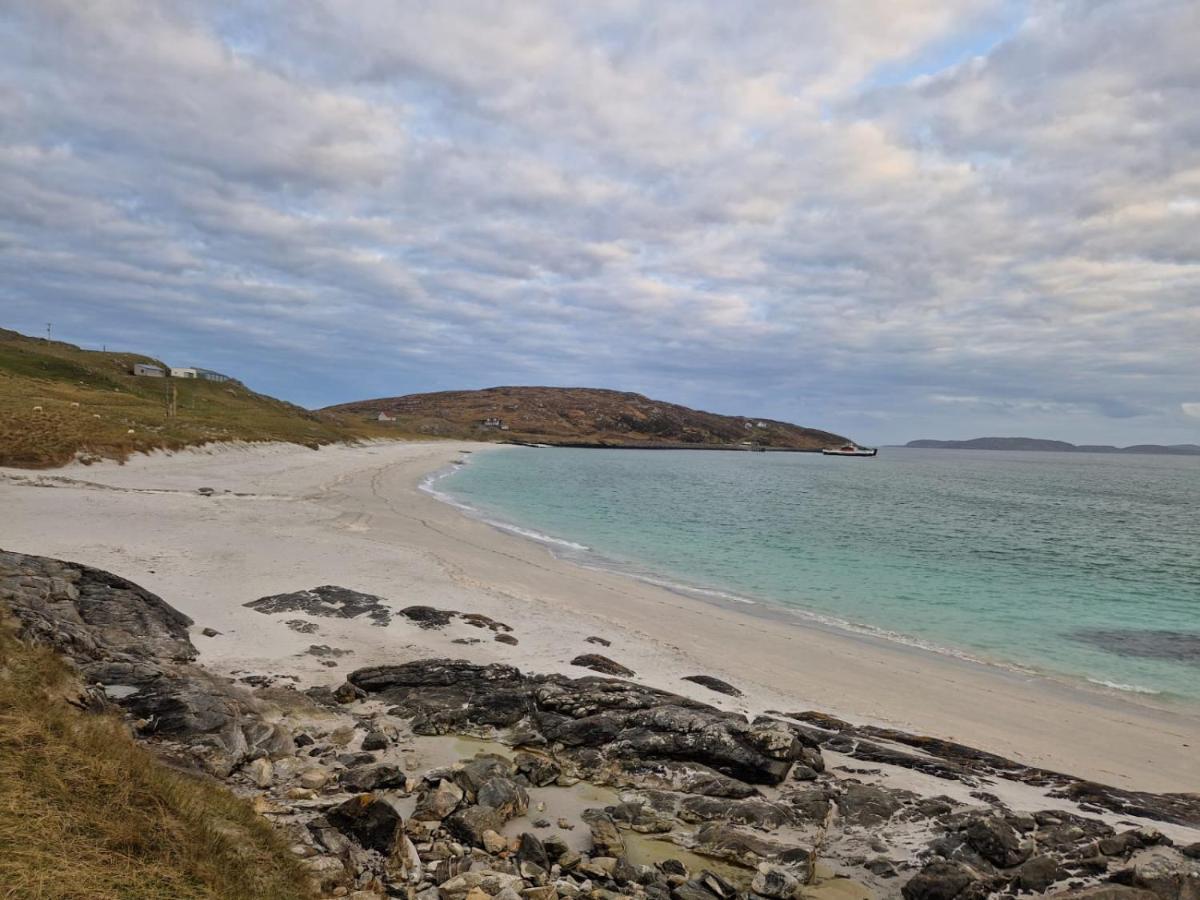 Villa Loch An Eilean Pod Isle Of South Uist Pollachara Esterno foto