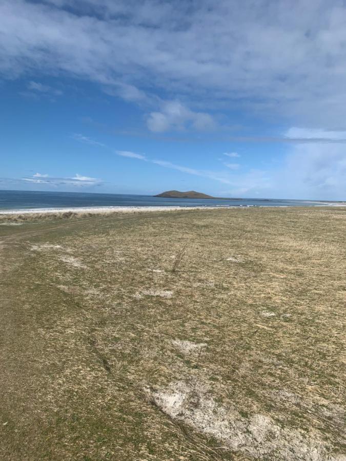 Villa Loch An Eilean Pod Isle Of South Uist Pollachara Esterno foto