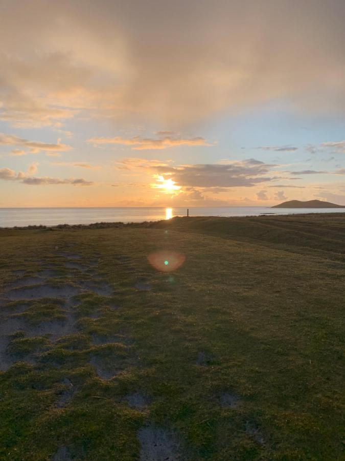 Villa Loch An Eilean Pod Isle Of South Uist Pollachara Esterno foto